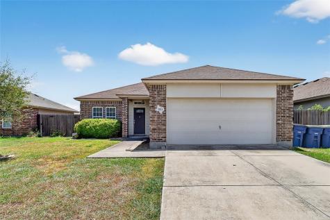 1011 Livermore Street Portland TX 78374