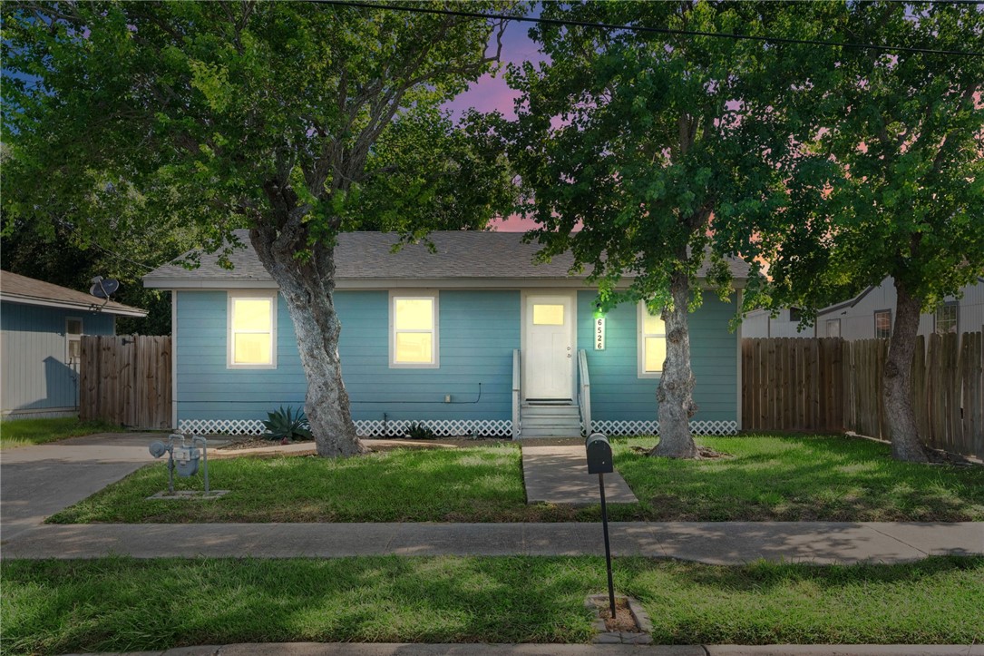 6526 Birmingham Street Corpus Christi TX 78414