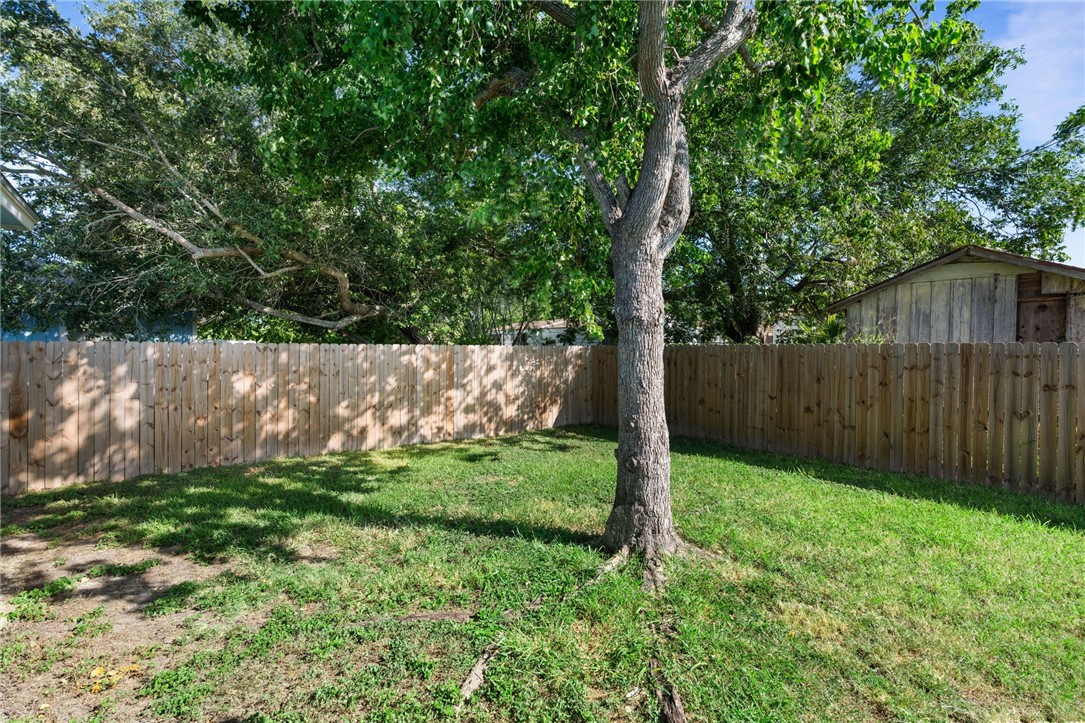 6526 Birmingham Street Corpus Christi TX 78414
