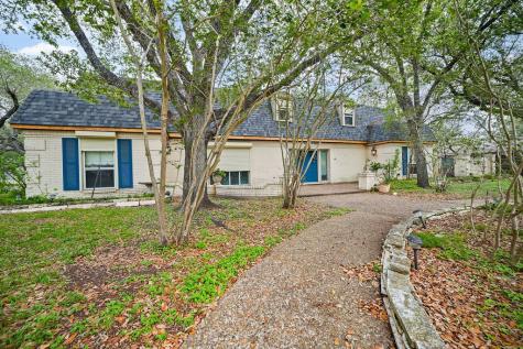 638 Retama Avenue Taft TX 78390