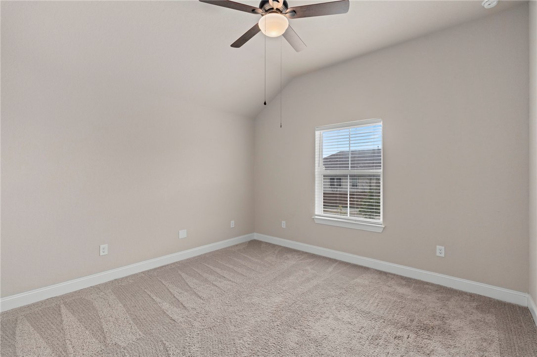 6533 Crockett Schertz TX 78108