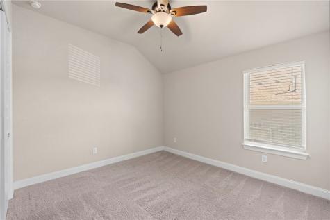 6533 Crockett Schertz TX 78108
