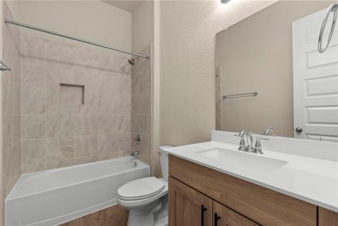 6533 Crockett Schertz TX 78108