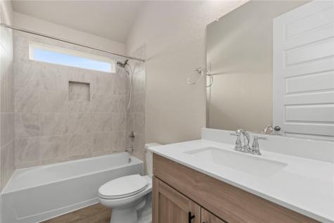 6533 Crockett Schertz TX 78108