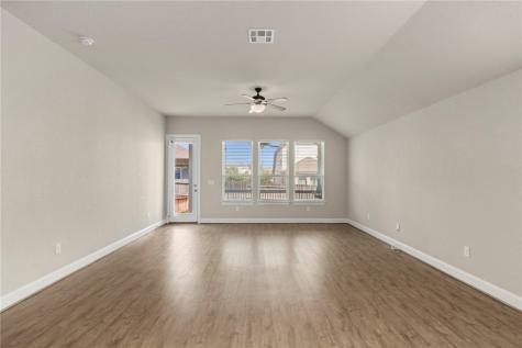 6533 Crockett Schertz TX 78108