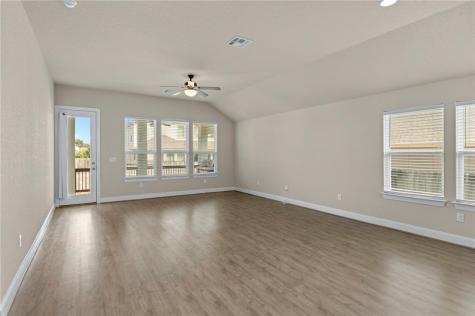 6533 Crockett Schertz TX 78108