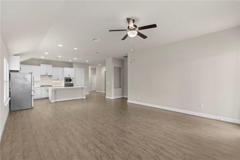 6533 Crockett Schertz TX 78108