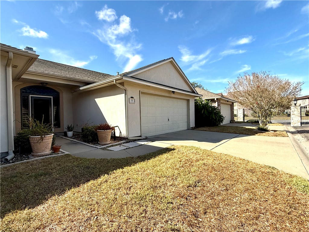 6653 Downing Street 5 Corpus Christi TX 78414