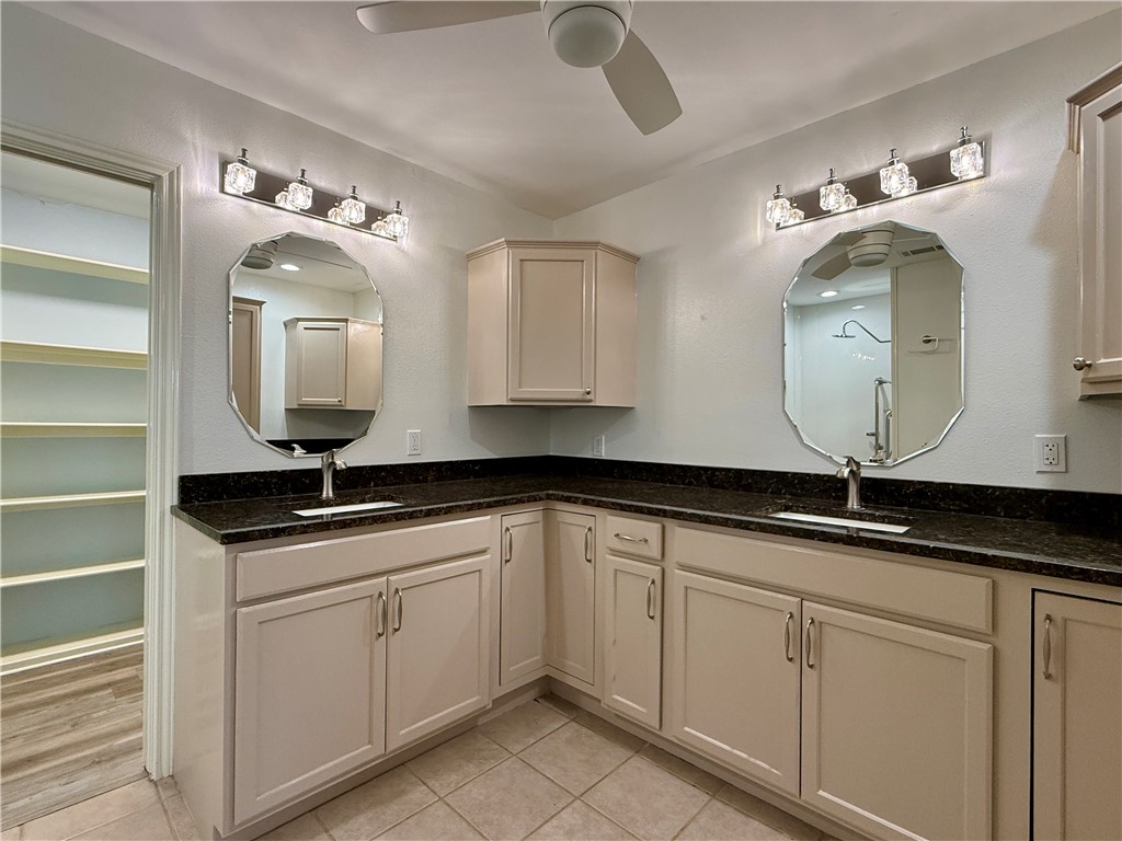 6653 Downing Street 5 Corpus Christi TX 78414
