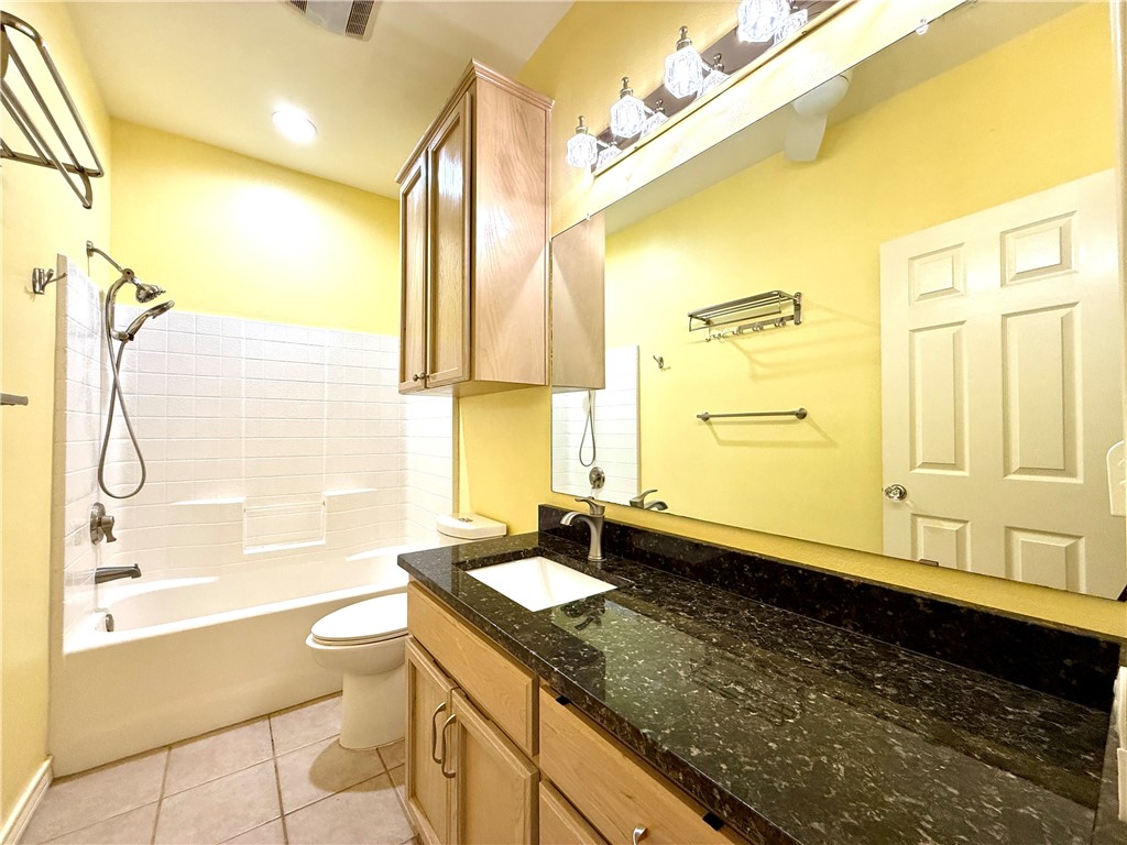 6653 Downing Street 5 Corpus Christi TX 78414