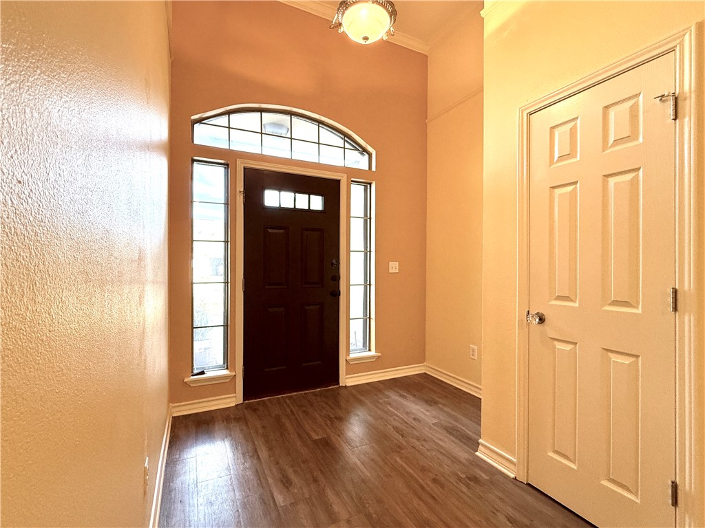 6653 Downing Street 5 Corpus Christi TX 78414