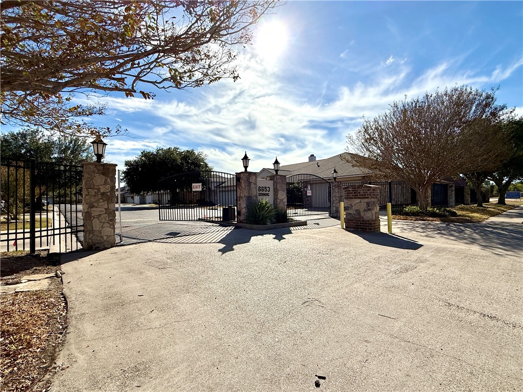 6653 Downing Street 5 Corpus Christi TX 78414