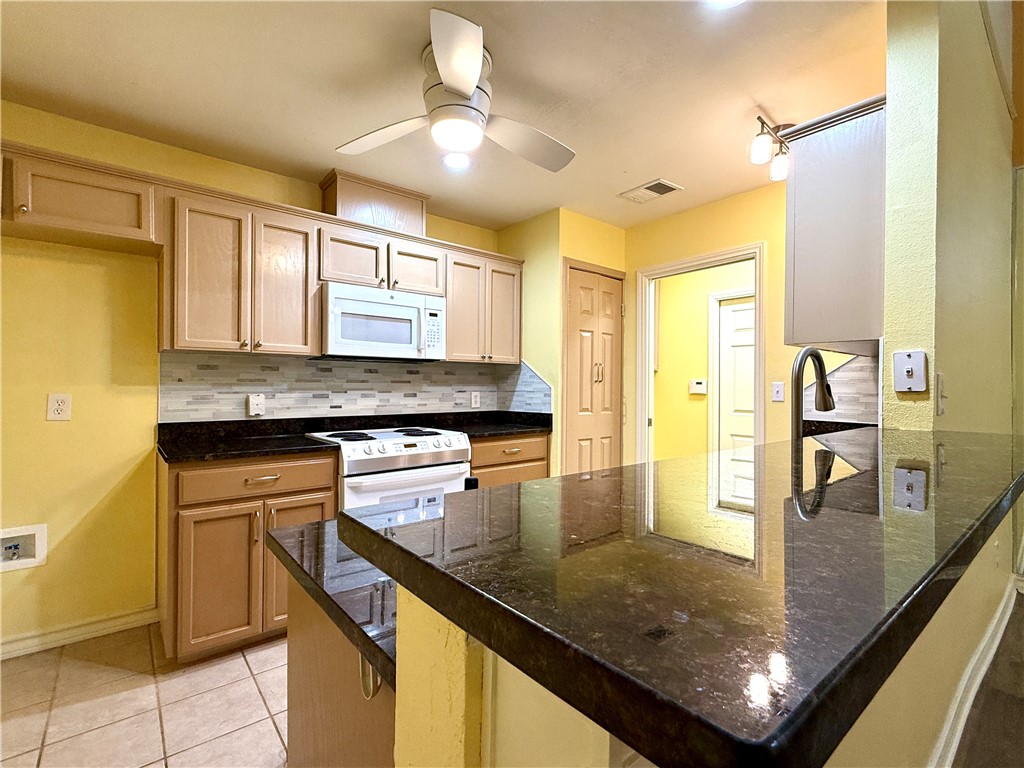 6653 Downing Street 5 Corpus Christi TX 78414