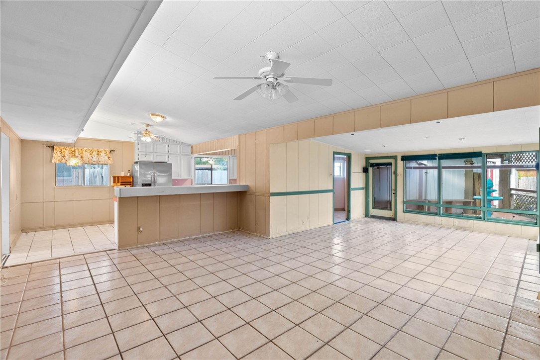 518 Dolphin Place Corpus Christi TX 78411