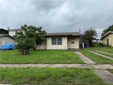 4541 Larkspur Corpus Christi TX 78416