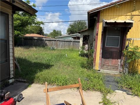 4541 Larkspur Corpus Christi TX 78416