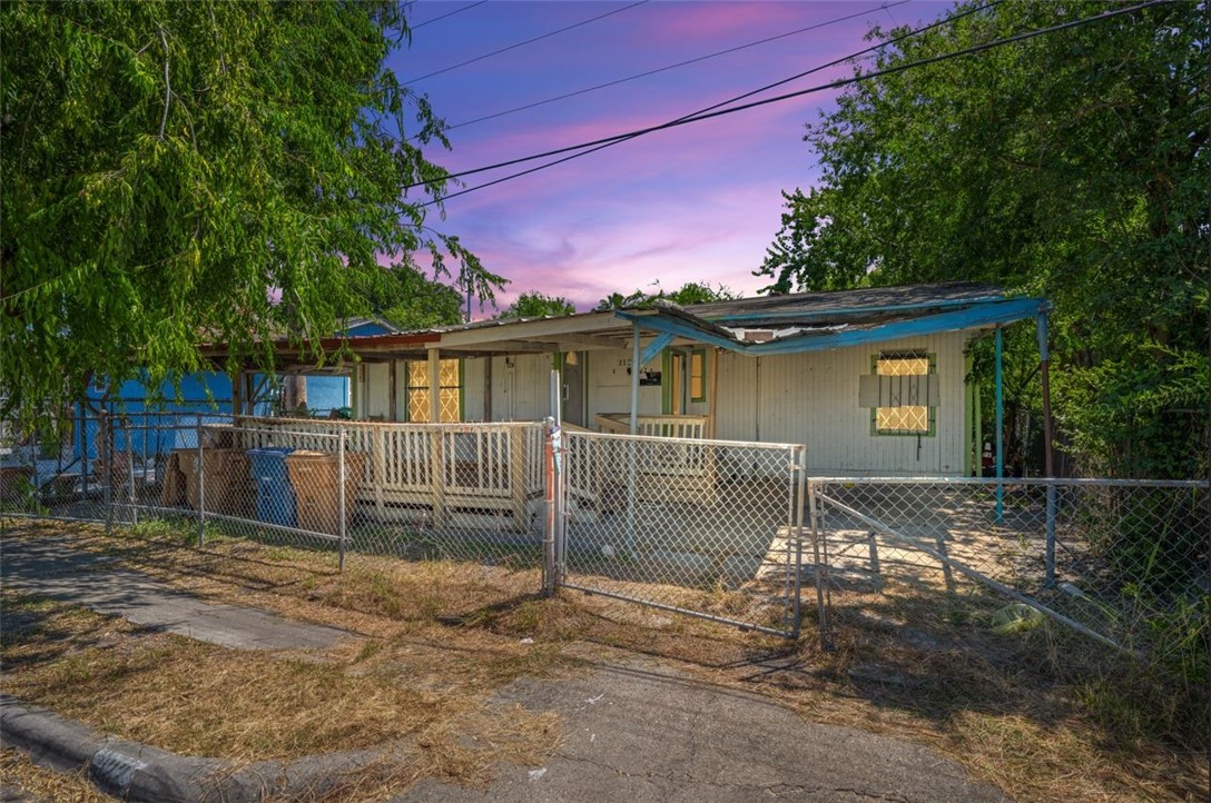 1122 Espinoza Street Corpus Christi TX 78405