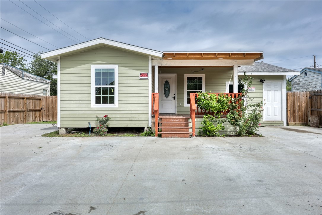 2729 Elizabeth Street Corpus Christi TX 78404