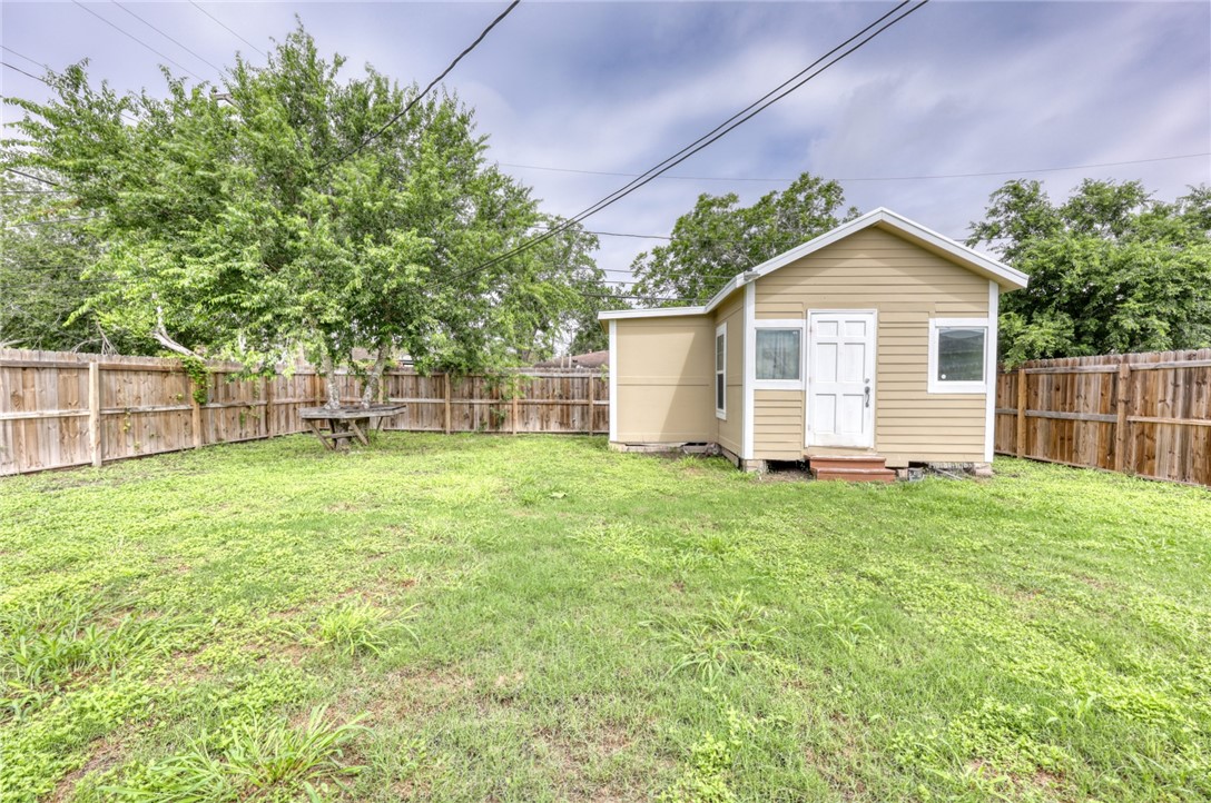 2729 Elizabeth Street Corpus Christi TX 78404