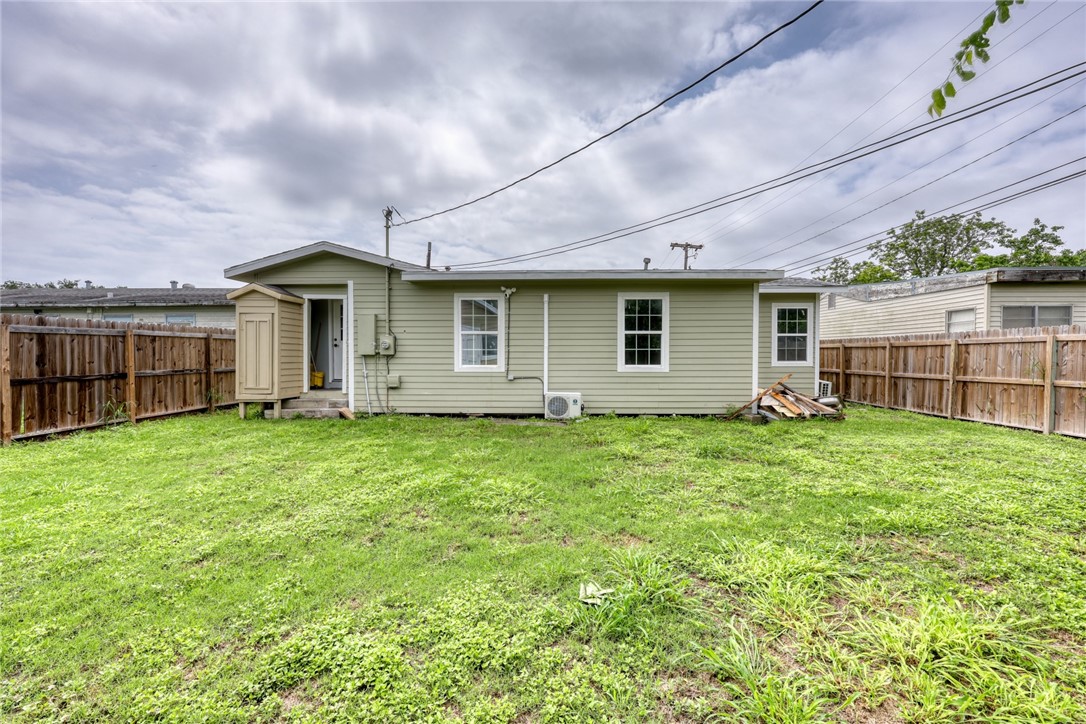 2729 Elizabeth Street Corpus Christi TX 78404