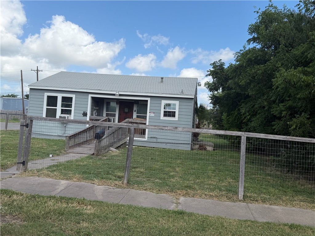 2525 Crews Street Corpus Christi TX 78405