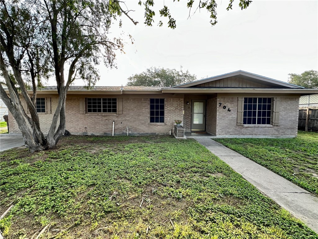704 S 17th Street Kingsville TX 78363