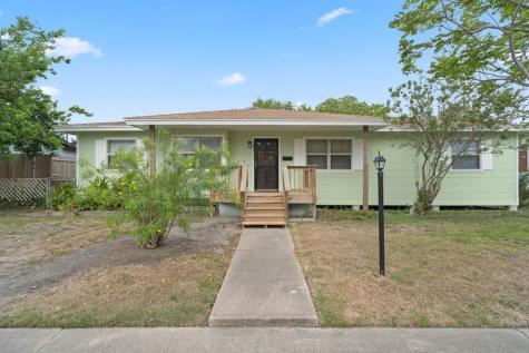 1921 Merriman Avenue Corpus Christi TX 78412