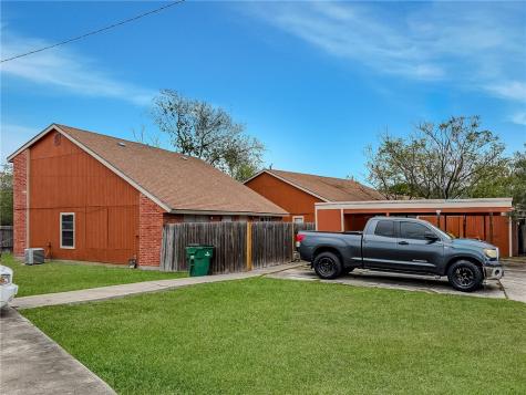 3702 Thornberry Court Corpus Christi TX 78415