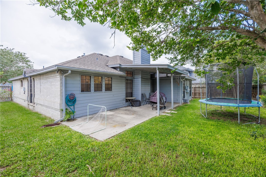 6106 Cheshire Drive Corpus Christi TX 78414