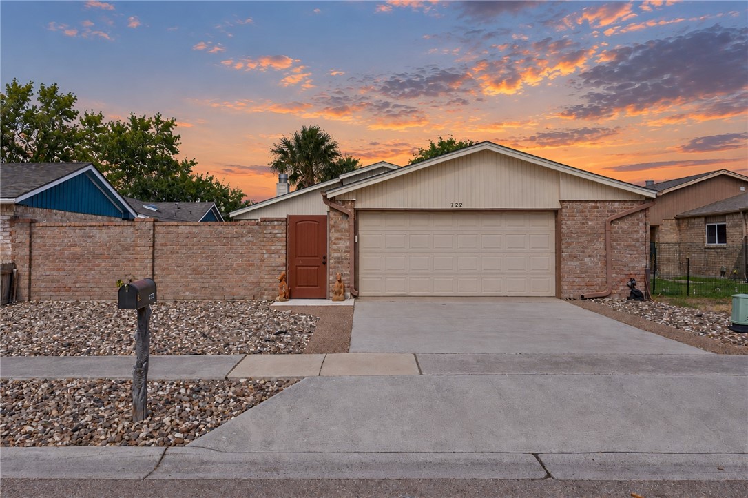 722 Oriole Street Corpus Christi TX 78418