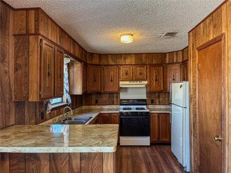 180 Recreation Road 8 Calliham TX 78007