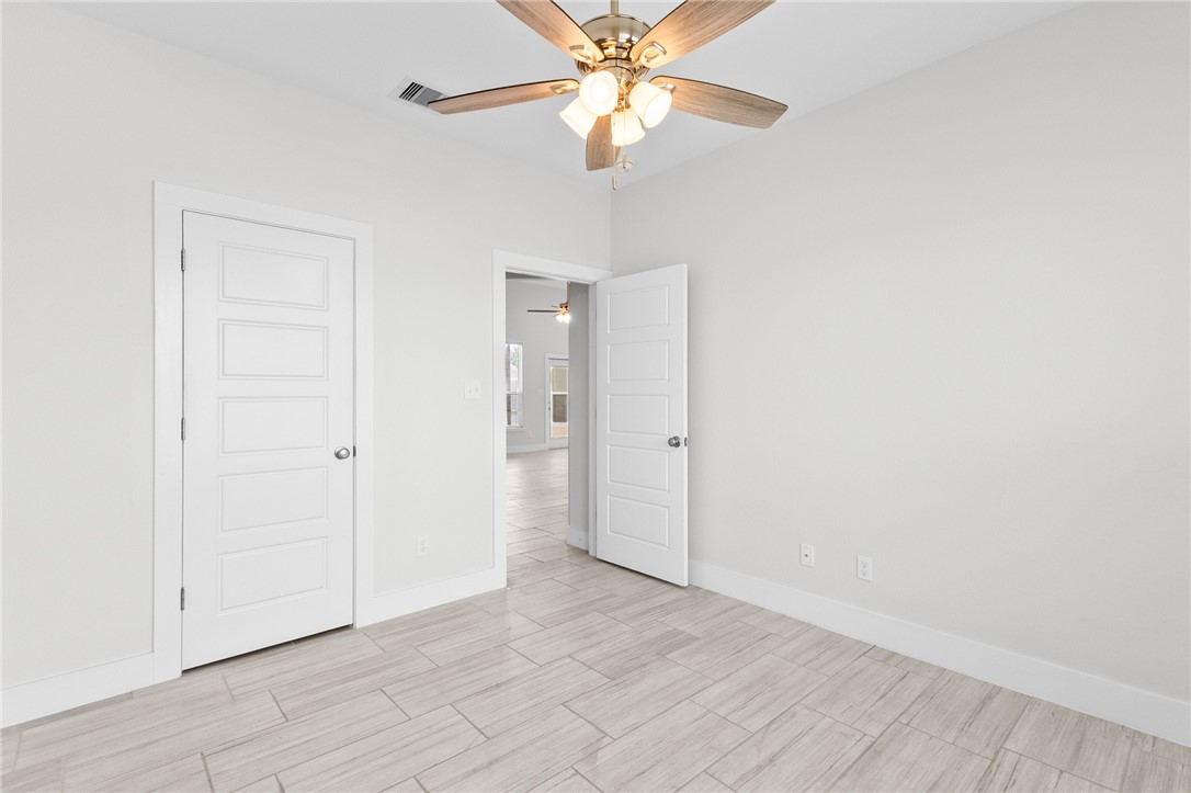 332 Wray Lane Corpus Christi TX 78412