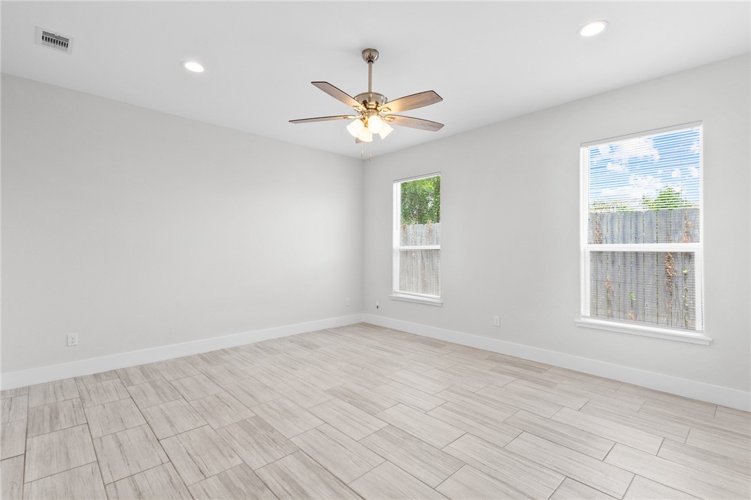 332 Wray Lane Corpus Christi TX 78412