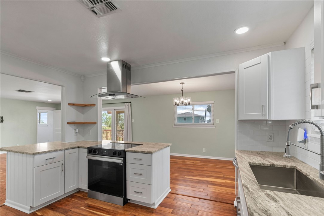 122 Riverdale Drive Corpus Christi TX 78418