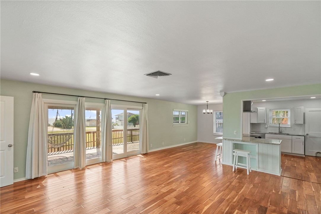 122 Riverdale Drive Corpus Christi TX 78418