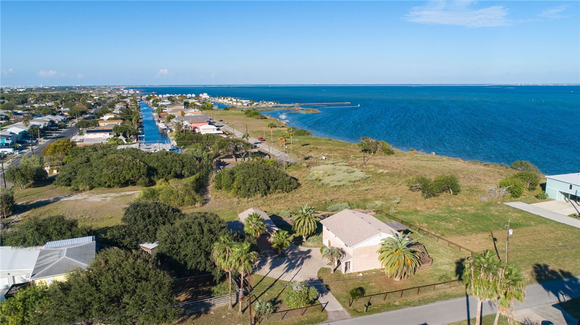 122 Riverdale Drive Corpus Christi TX 78418