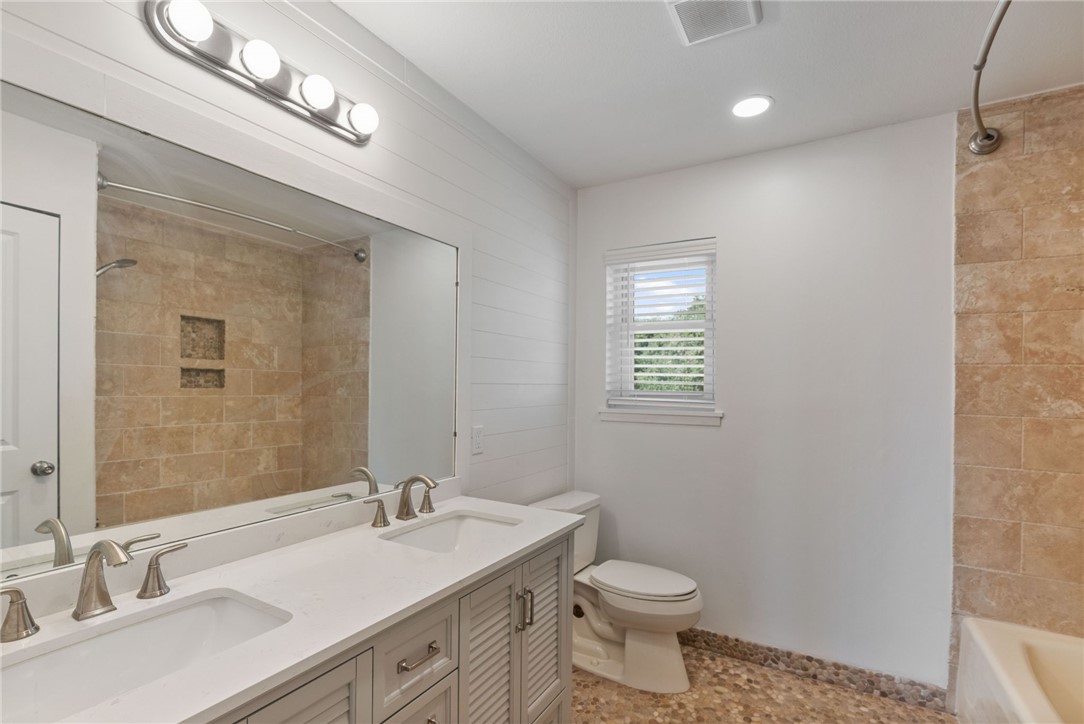 122 Riverdale Drive Corpus Christi TX 78418