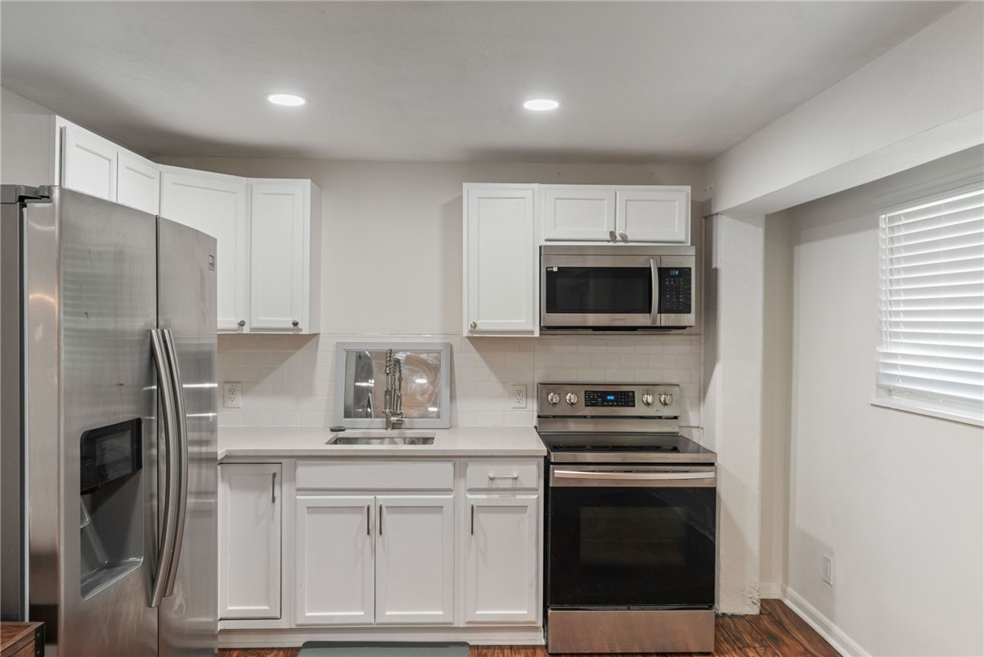 122 Riverdale Drive Corpus Christi TX 78418