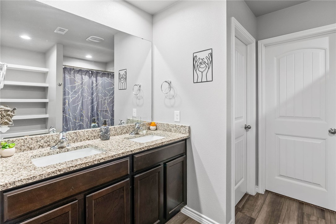 1258 Carnaby Street Corpus Christi TX 78415