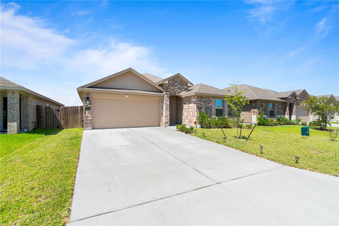 1258 Carnaby Street Corpus Christi TX 78415