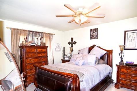 608 F Floresville TX 78114
