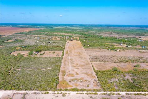 8086 N Highway 281 Orange Grove TX 78372
