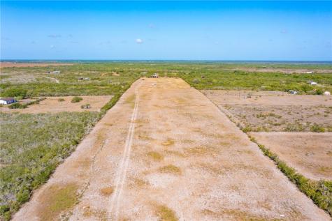 8086 N Highway 281 Orange Grove TX 78372