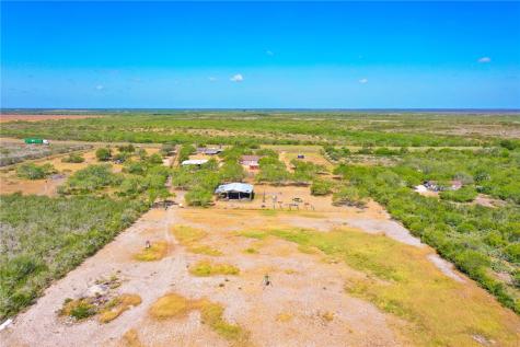 8086 N Highway 281 Orange Grove TX 78372