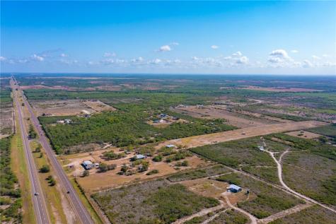 8086 N Highway 281 Orange Grove TX 78372
