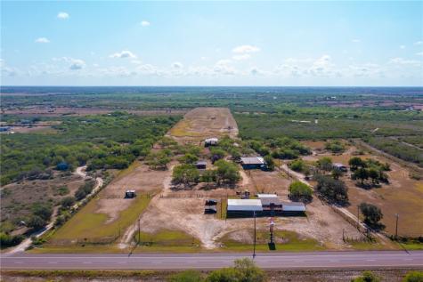 8086 N Highway 281 Orange Grove TX 78372