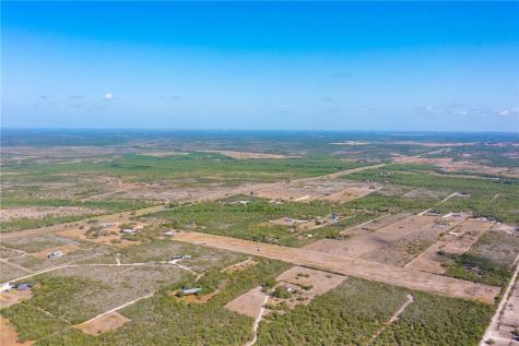 8086 N Highway 281 Orange Grove TX 78372