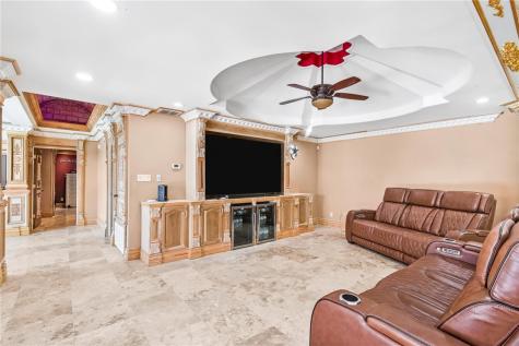 221 W Sage Kingsville TX 78363