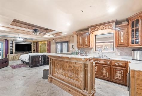 221 W Sage Kingsville TX 78363