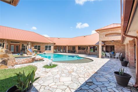 221 W Sage Kingsville TX 78363
